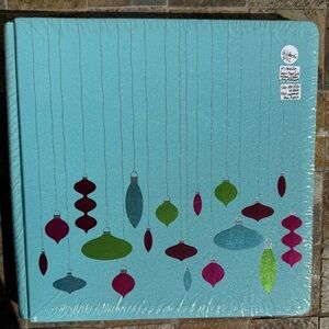 12x12 Creative Memories Holidazzle Album
